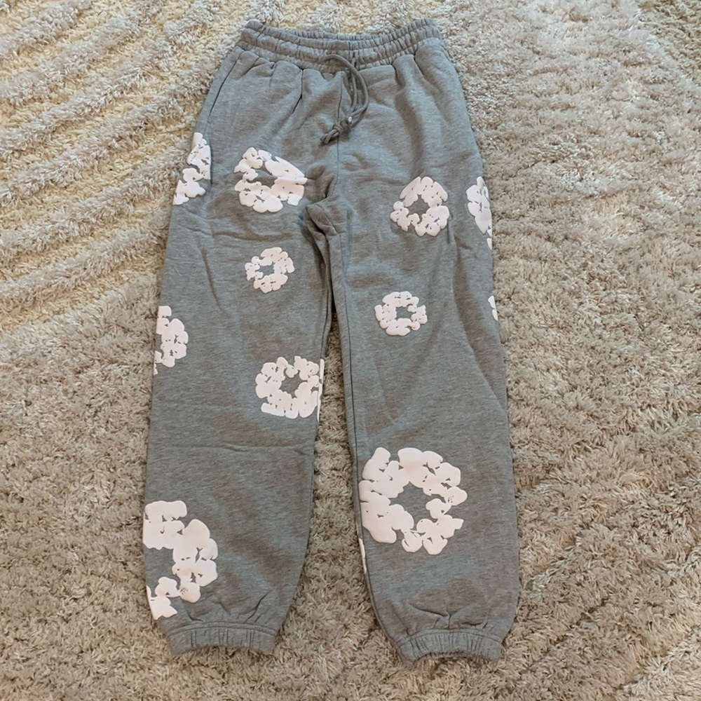 Denim Tears ‘The Cotton Wreath’ Sweatpants Gray Men’s Large